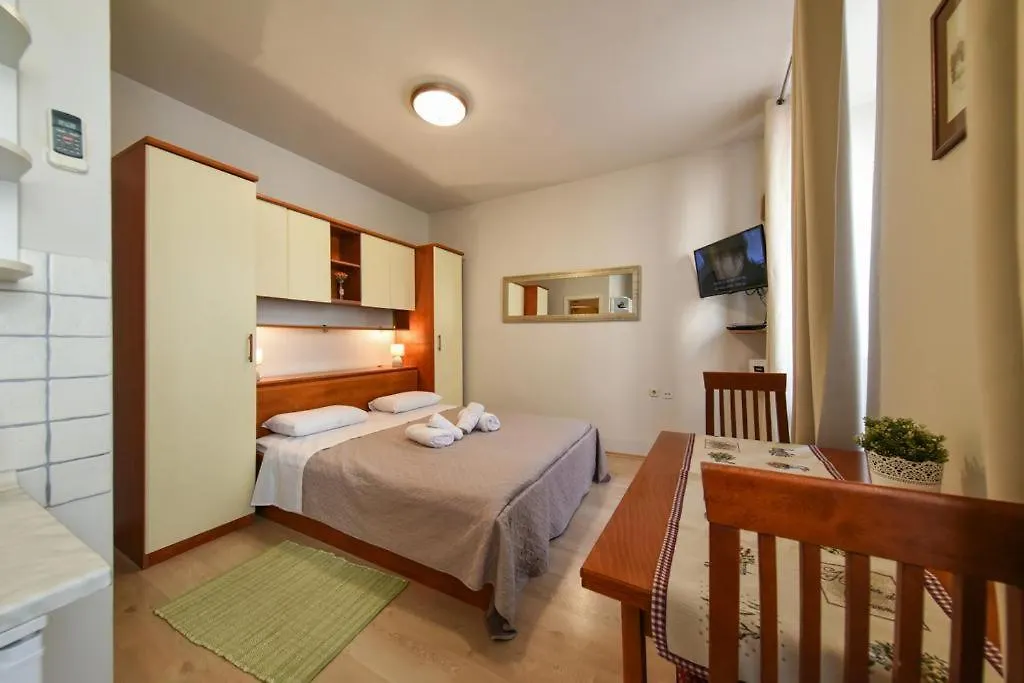 Apartment Zaratino